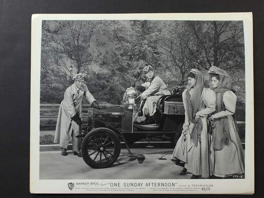 或る日曜日の午後の画像