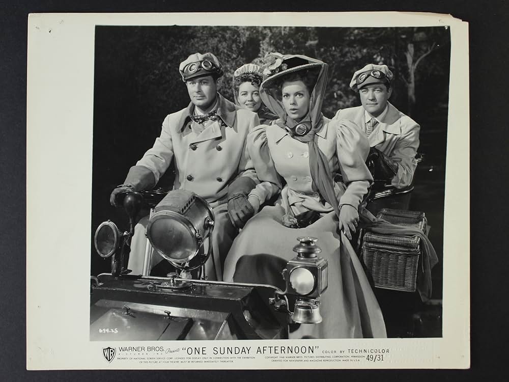 或る日曜日の午後の画像