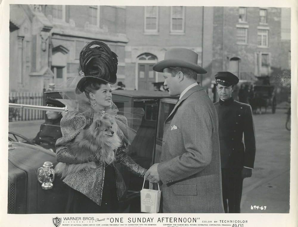 或る日曜日の午後の画像