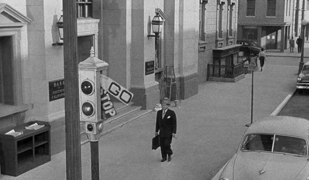 殺人者はバッヂをつけていたの画像