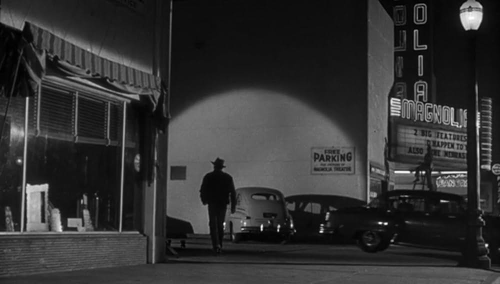 殺人者はバッヂをつけていたの画像