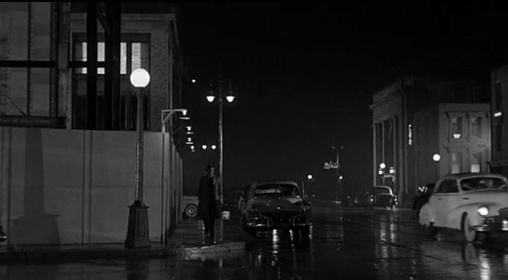 殺人者はバッヂをつけていたの画像