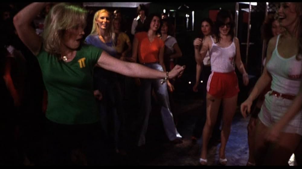 Tバック・アカデミーの画像