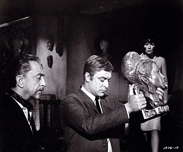 「泥棒貴族」マイケル・ケイン & シャーリー・マクレーン & ジョン・アボットの画像