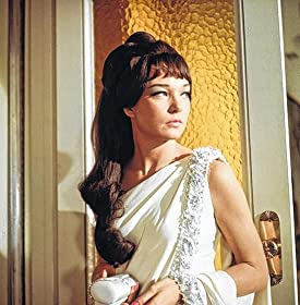 「泥棒貴族」シャーリー・マクレーンの画像