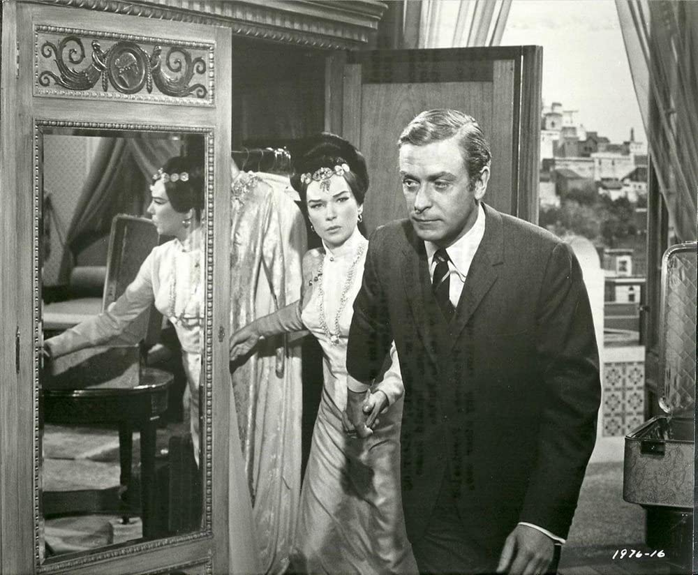 「泥棒貴族」マイケル・ケイン & シャーリー・マクレーンの画像