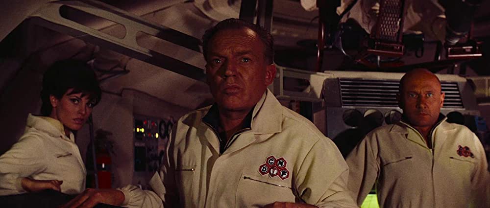 「ミクロの決死圏」ラクエル・ウェルチ & ドナルド・プレザンス & アーサー・ケネディの画像