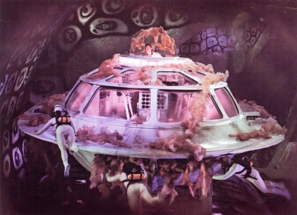 ミクロの決死圏の画像