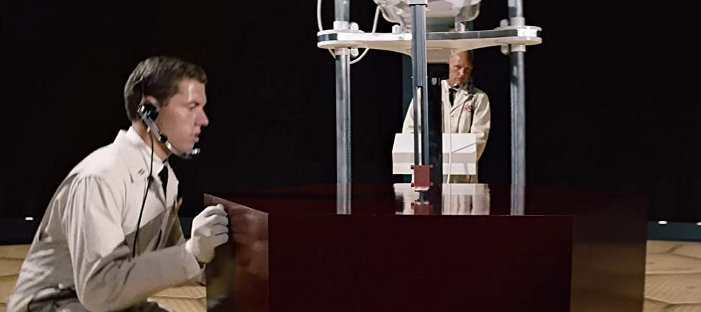 ミクロの決死圏の画像