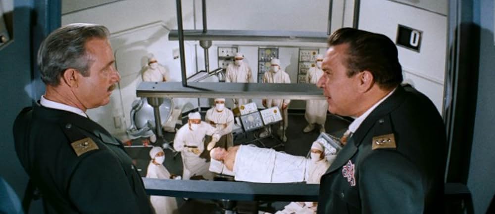 ミクロの決死圏の画像