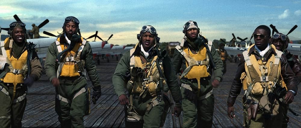 レッド・テイルズの画像