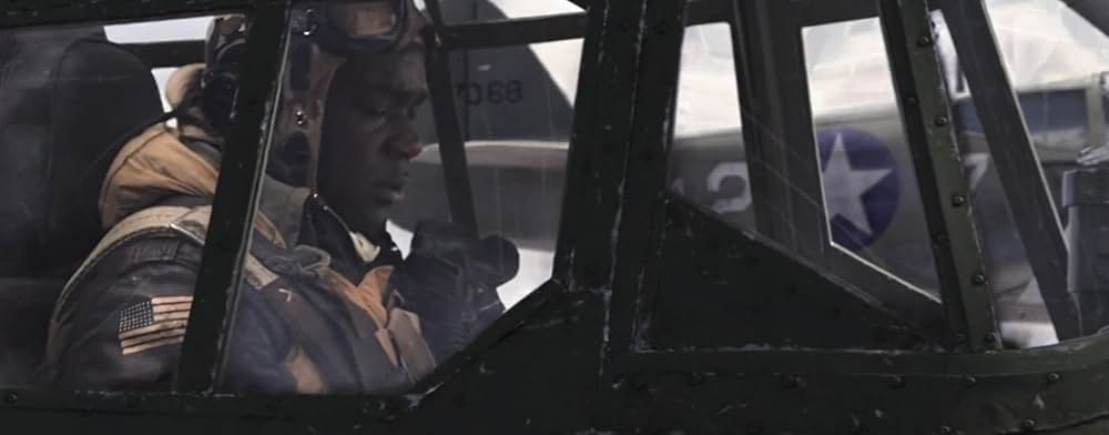 レッド・テイルズの画像