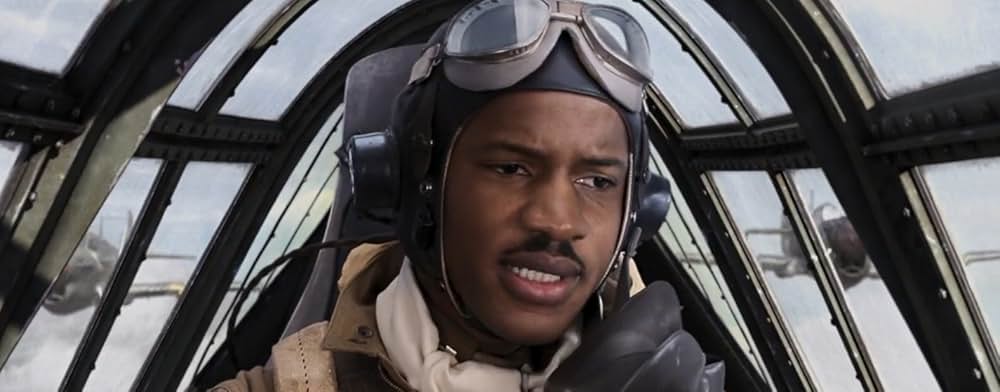 レッド・テイルズの画像