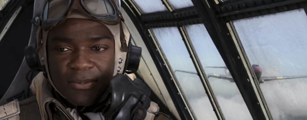 レッド・テイルズの画像