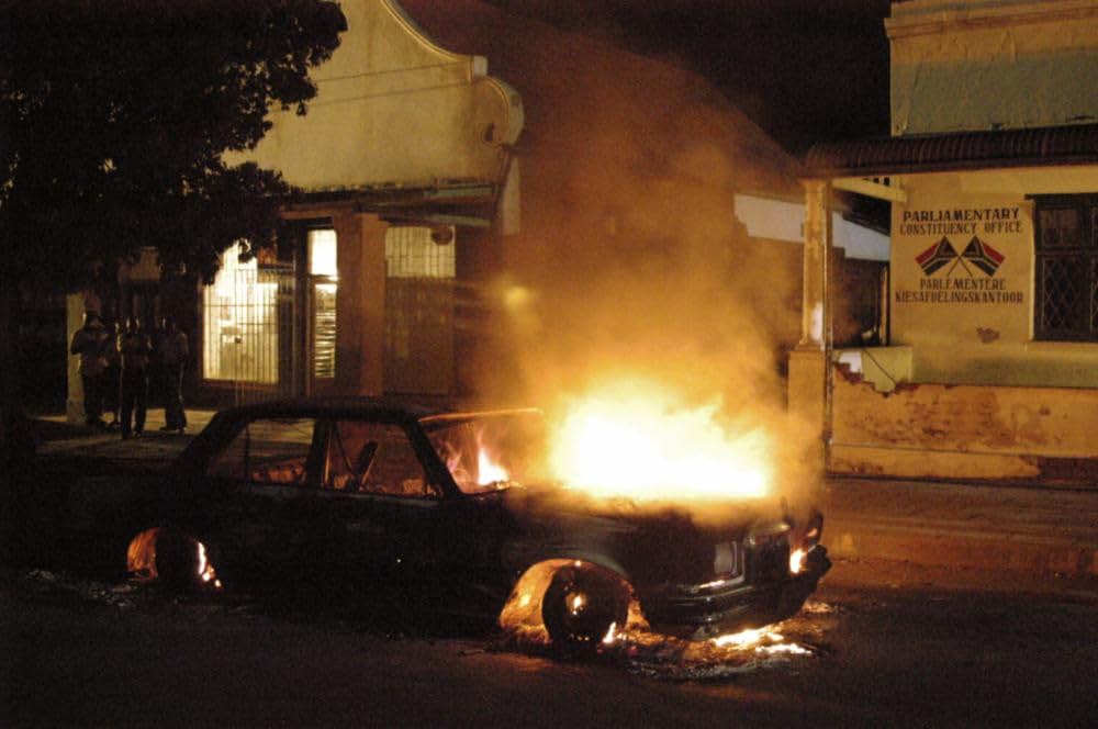 ヒラリー・スワンク IN レッド・ダストの画像