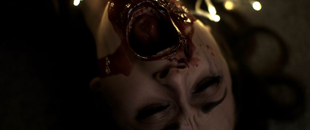 マザー・クランプス（原題）の画像