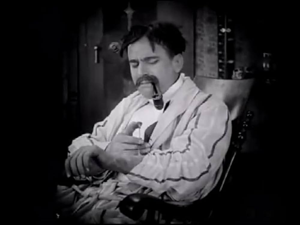 跳ねる魚の謎の画像