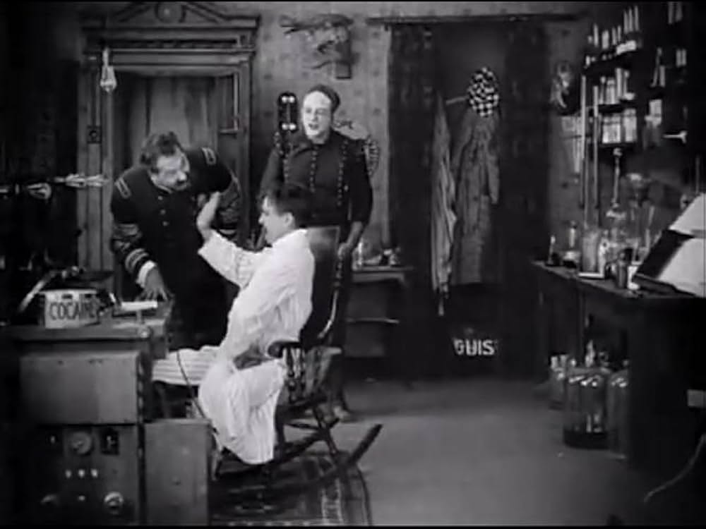 跳ねる魚の謎の画像