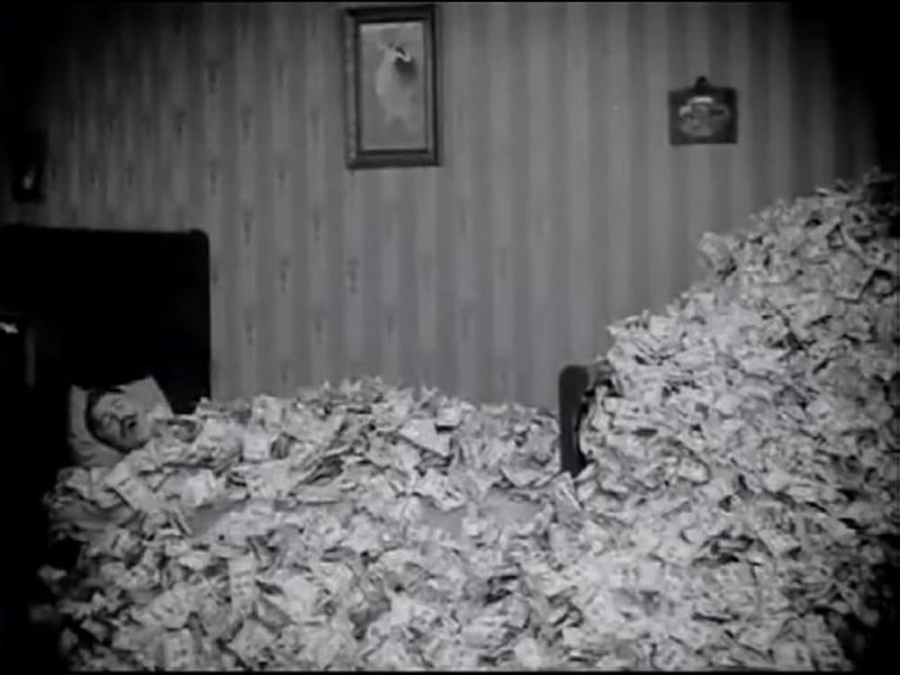 跳ねる魚の謎の画像