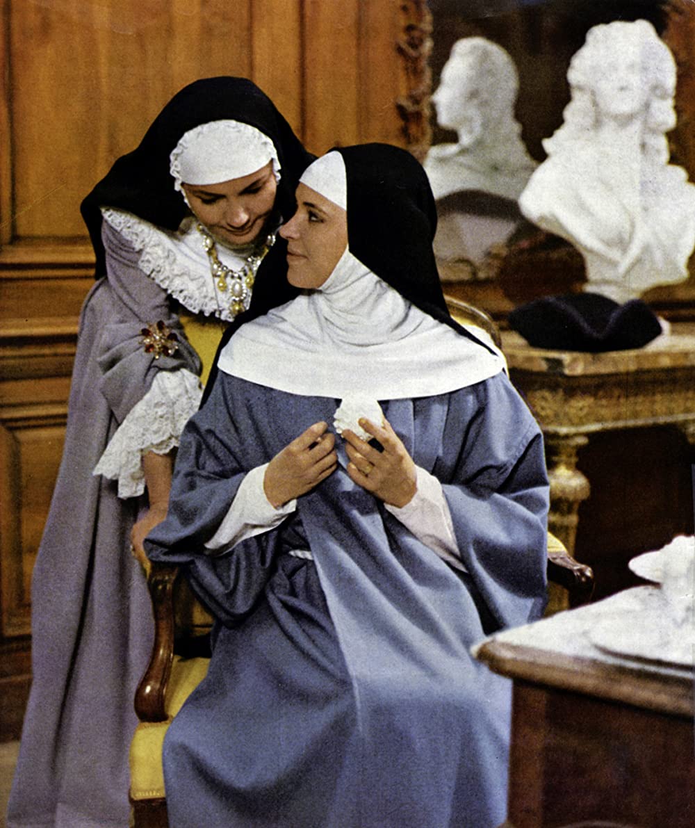 「修道女」リゼロッテ・プルファー & アンナ・カリーナの画像