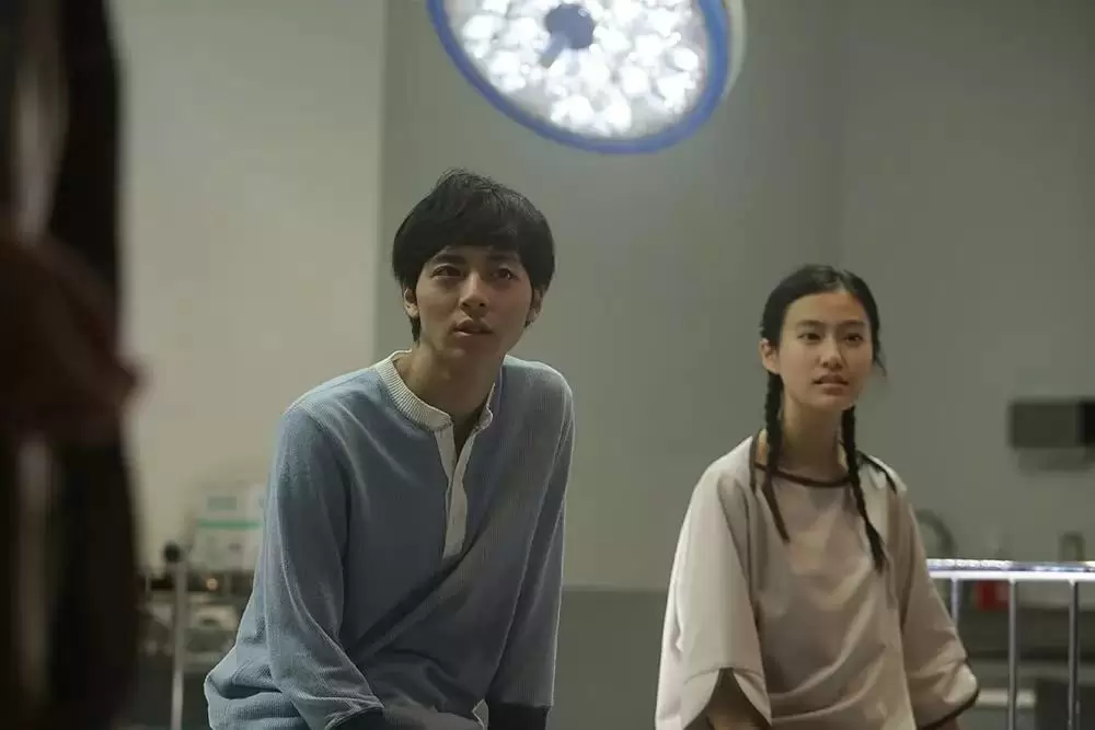 散歩する侵略者の画像