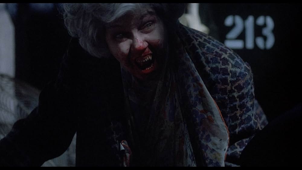 ママはモンスターの画像