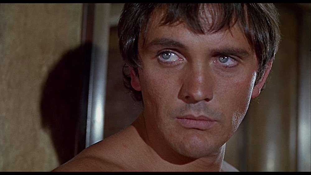 「唇からナイフ」テレンス・スタンプの画像