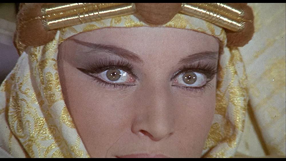 唇からナイフの画像