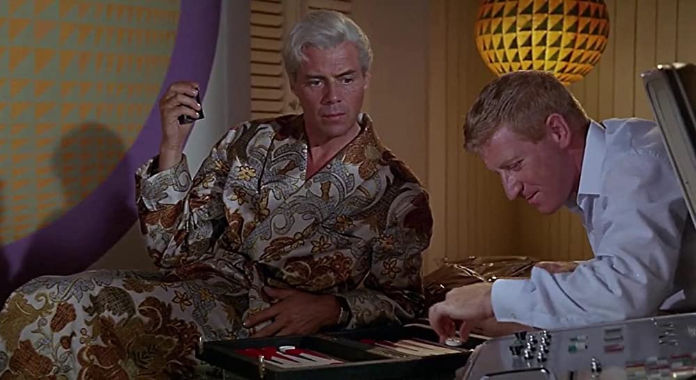 「唇からナイフ」ダーク・ボガード & クライブ・レビルの画像