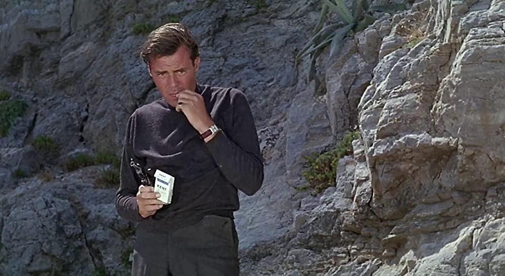 「唇からナイフ」ダーク・ボガードの画像