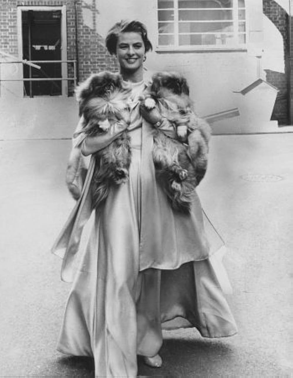 黄色いロールス・ロイスの画像