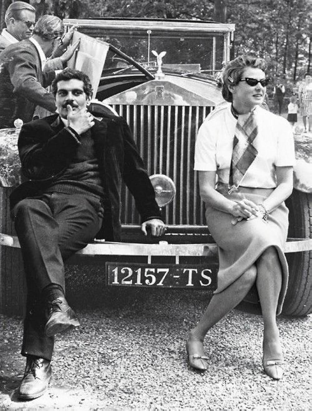 黄色いロールス・ロイスの画像