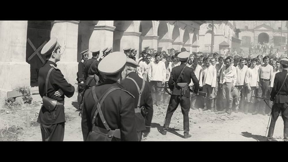 The Red and the White（英題）の写真