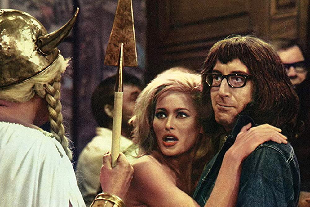 「何かいいことないか子猫チャン」ウルスラ・アンドレス & ピーター・セラーズの画像