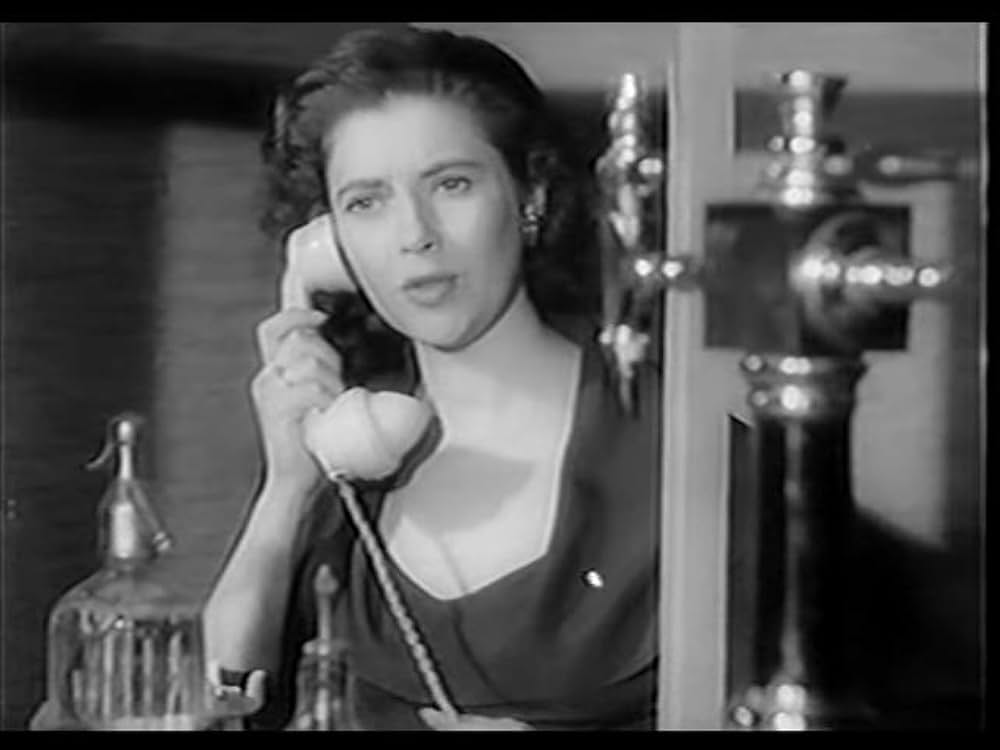 霧の中の女の画像