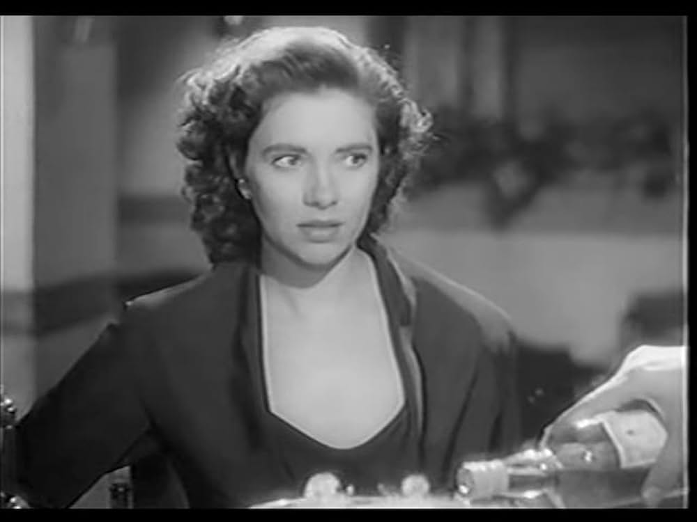 霧の中の女の画像