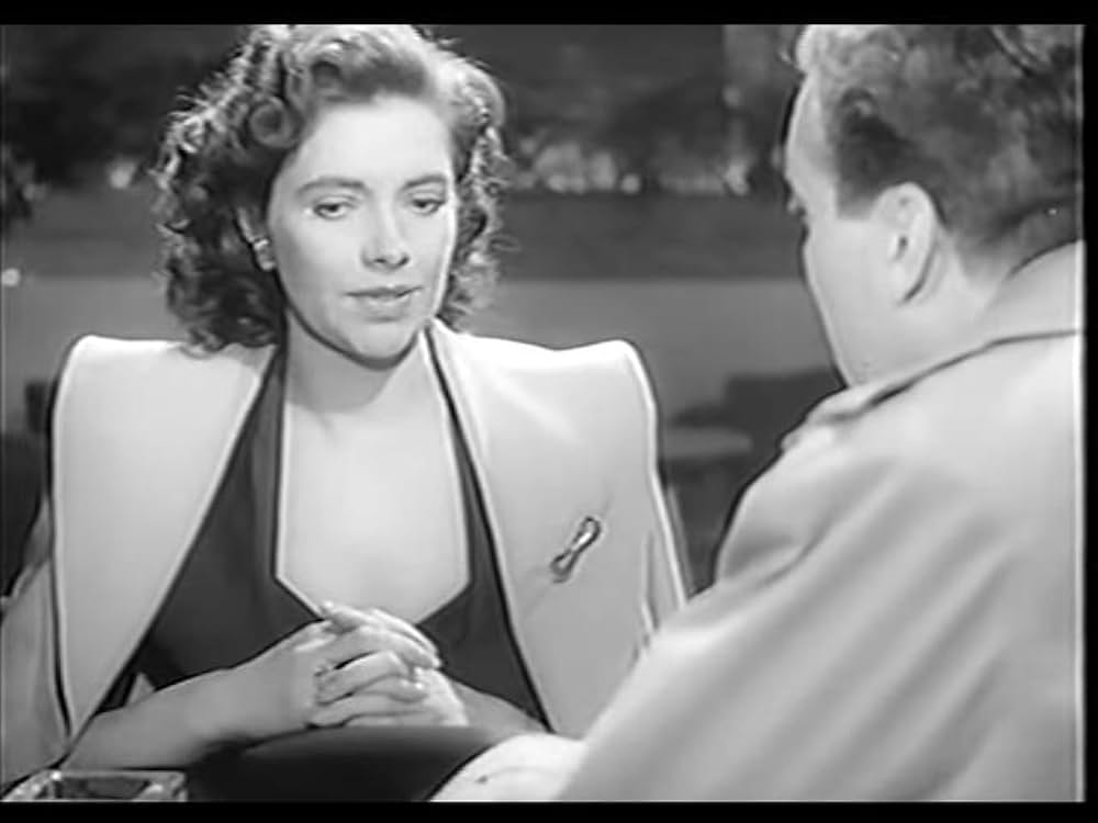 霧の中の女の画像