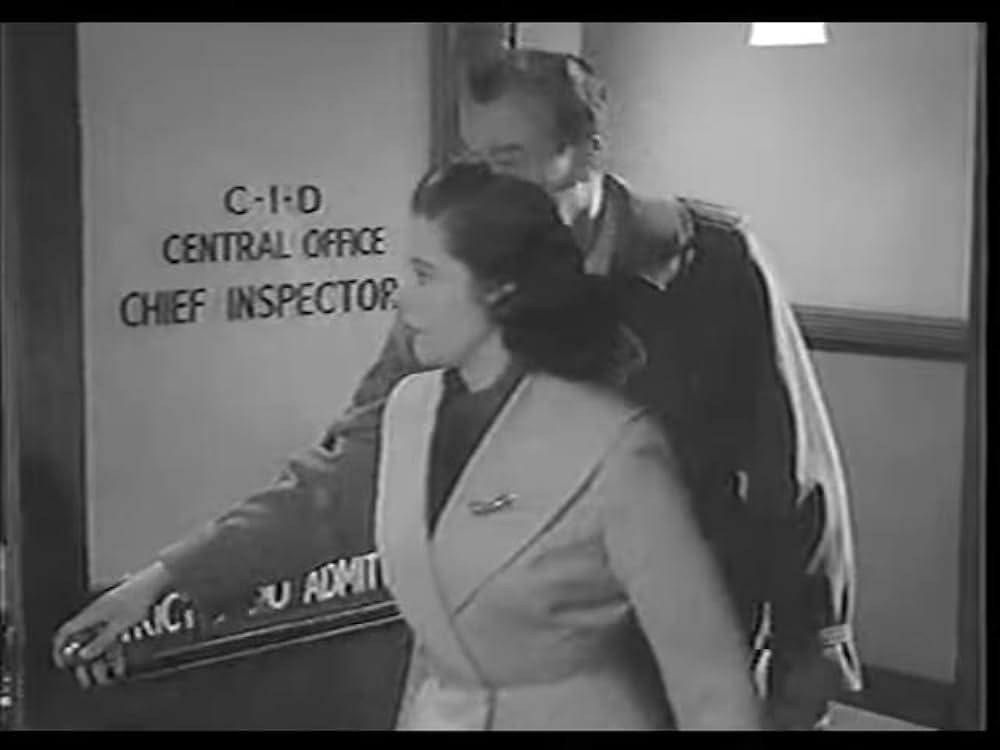 霧の中の女の画像