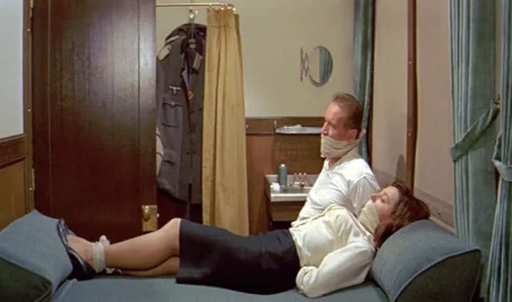 脱走特急の画像