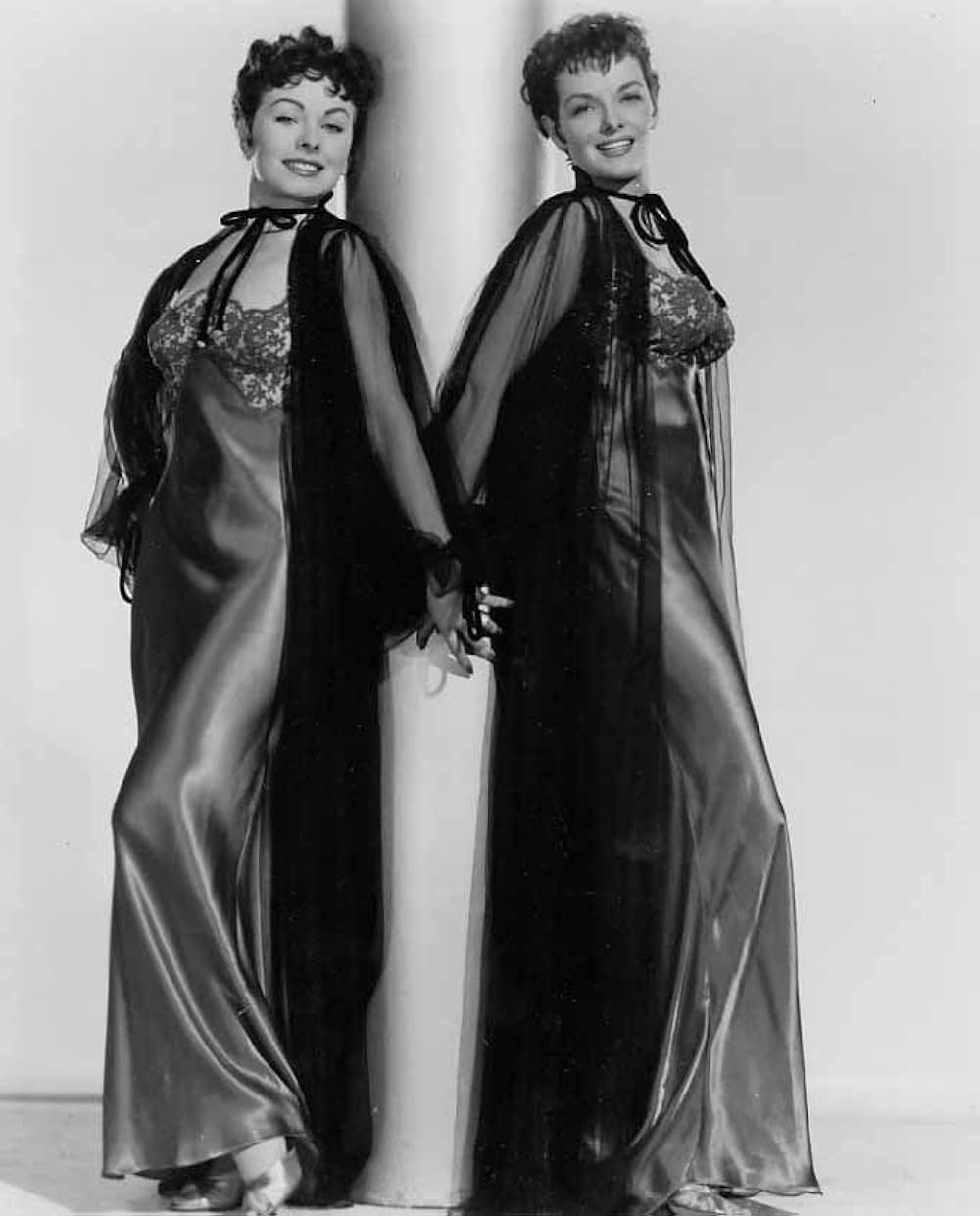 紳士はブルーネット娘と結婚するの画像