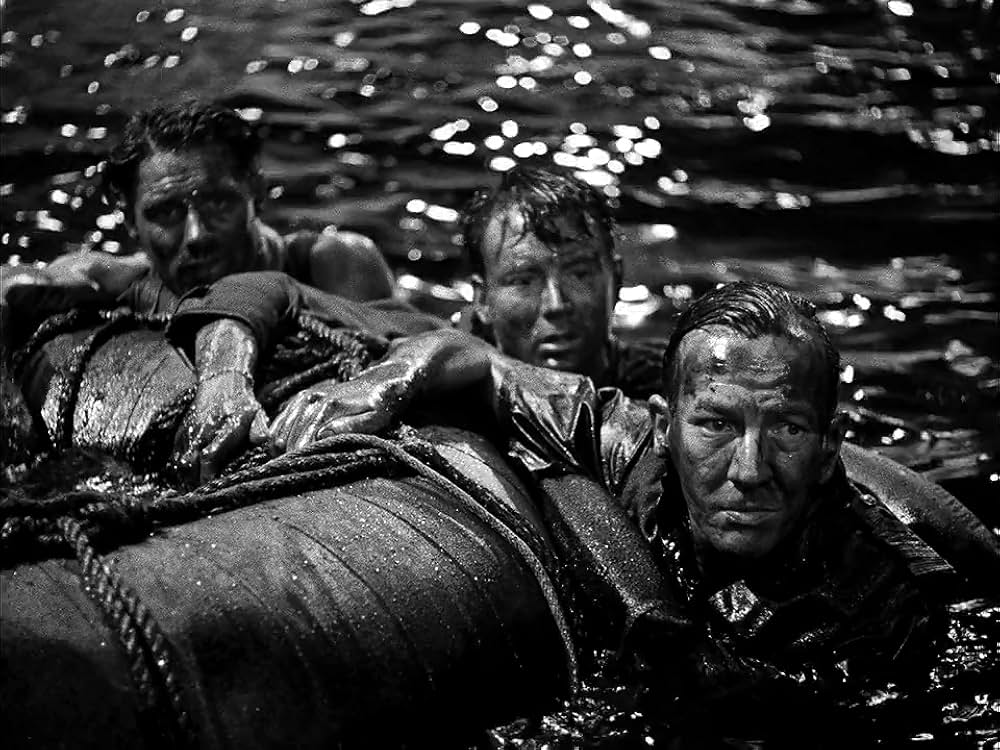 軍旗の下にの写真