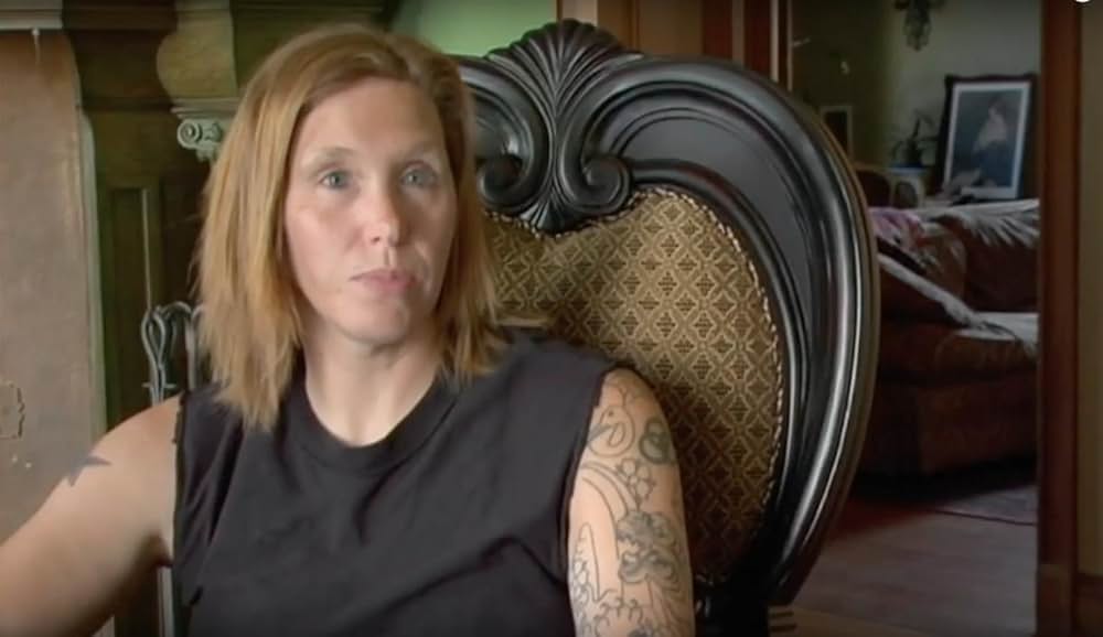 HIT SO HARDの画像