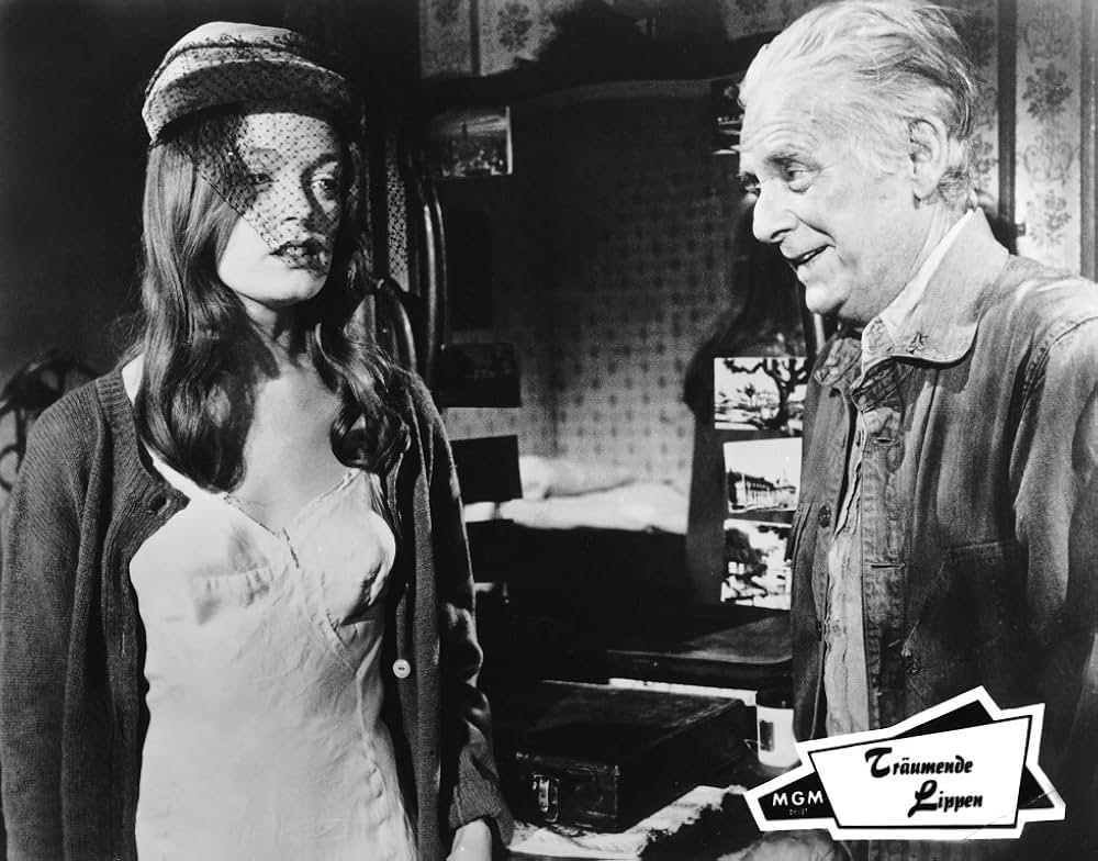 いつか見た青い空の画像