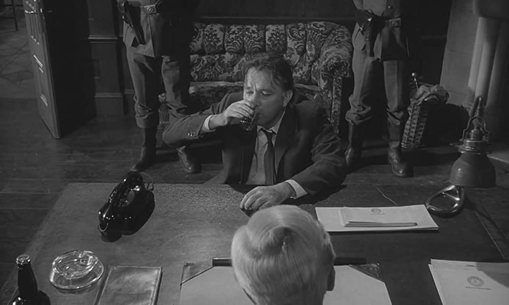 寒い国から帰ったスパイの画像