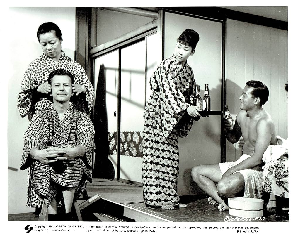 嬉し泣きの画像