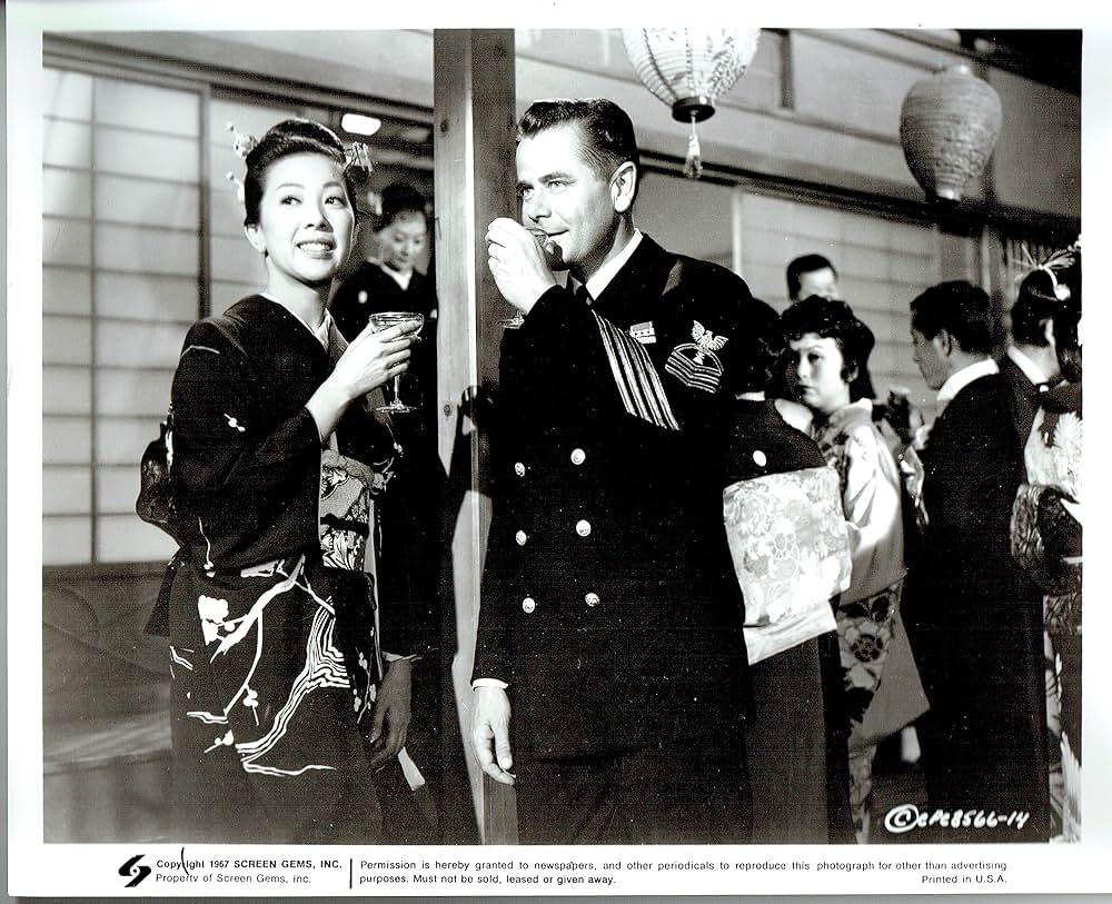 嬉し泣きの画像