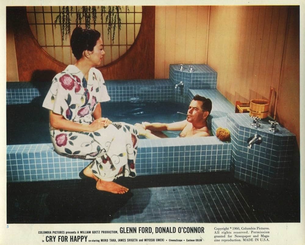 嬉し泣きの画像