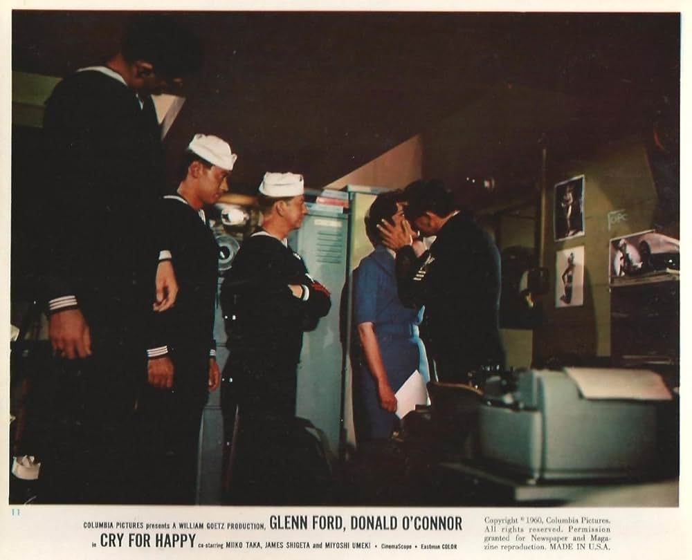 嬉し泣きの画像