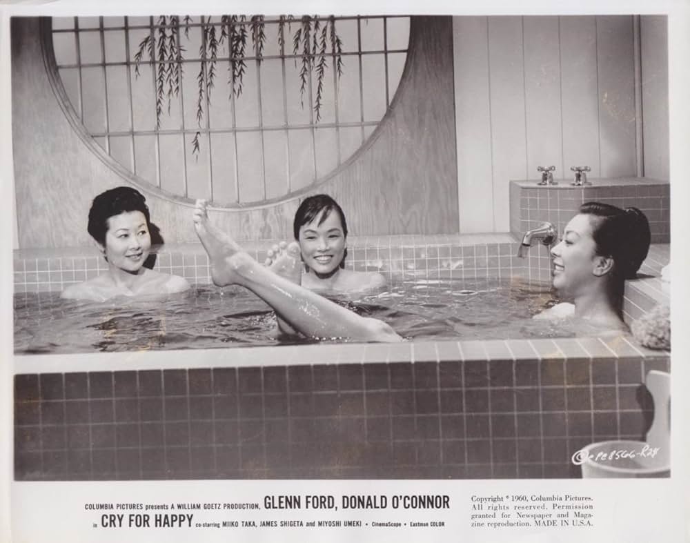 嬉し泣きの画像