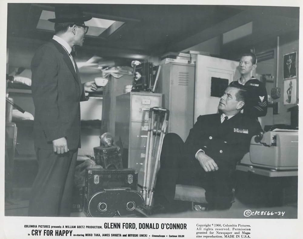 嬉し泣きの画像